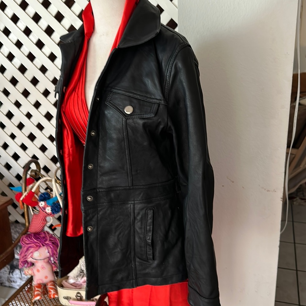 Vintage leather jacket in excellent shape